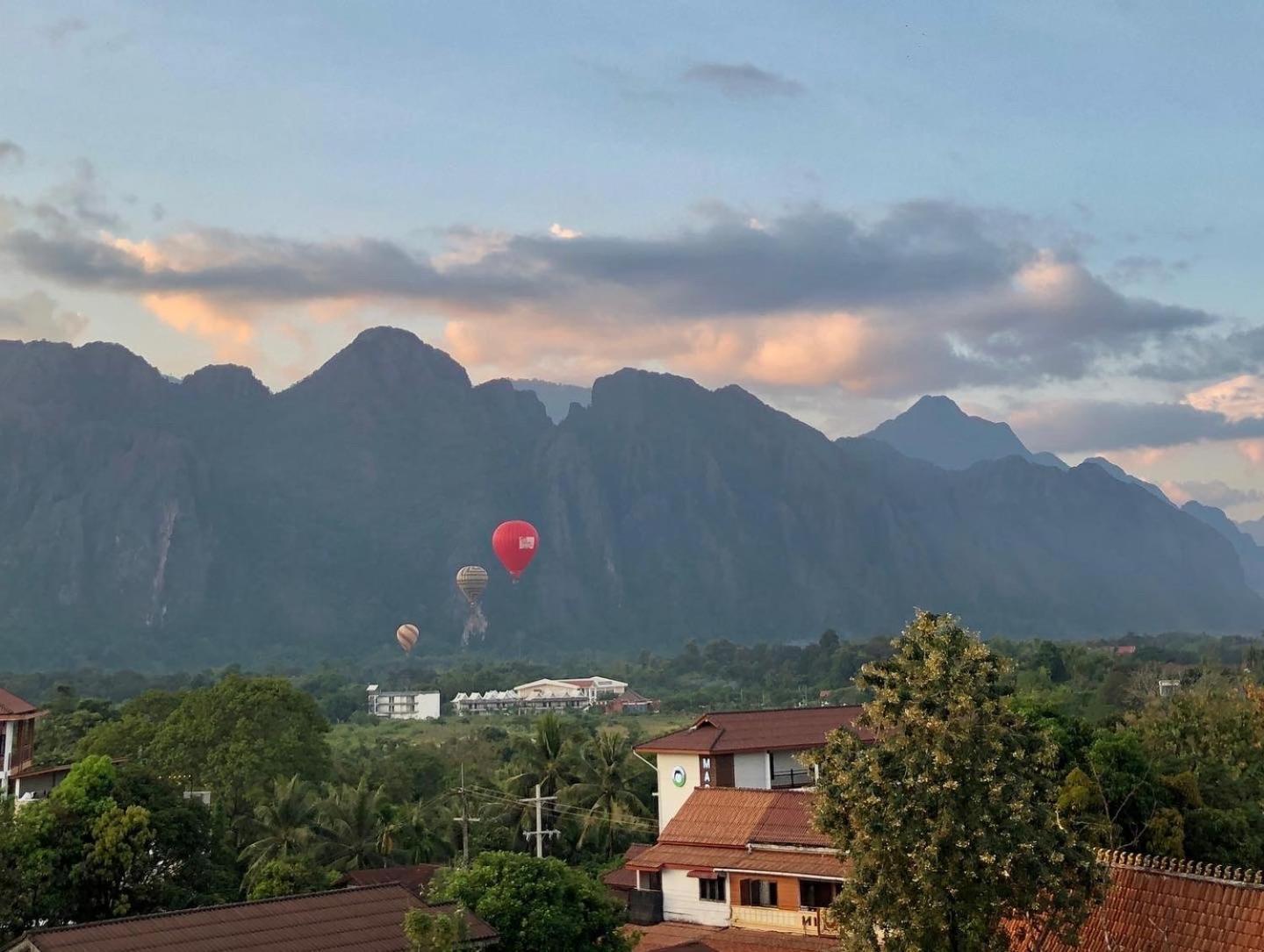 Easy Go Backpacker Hostel Vang Vieng Exterior foto