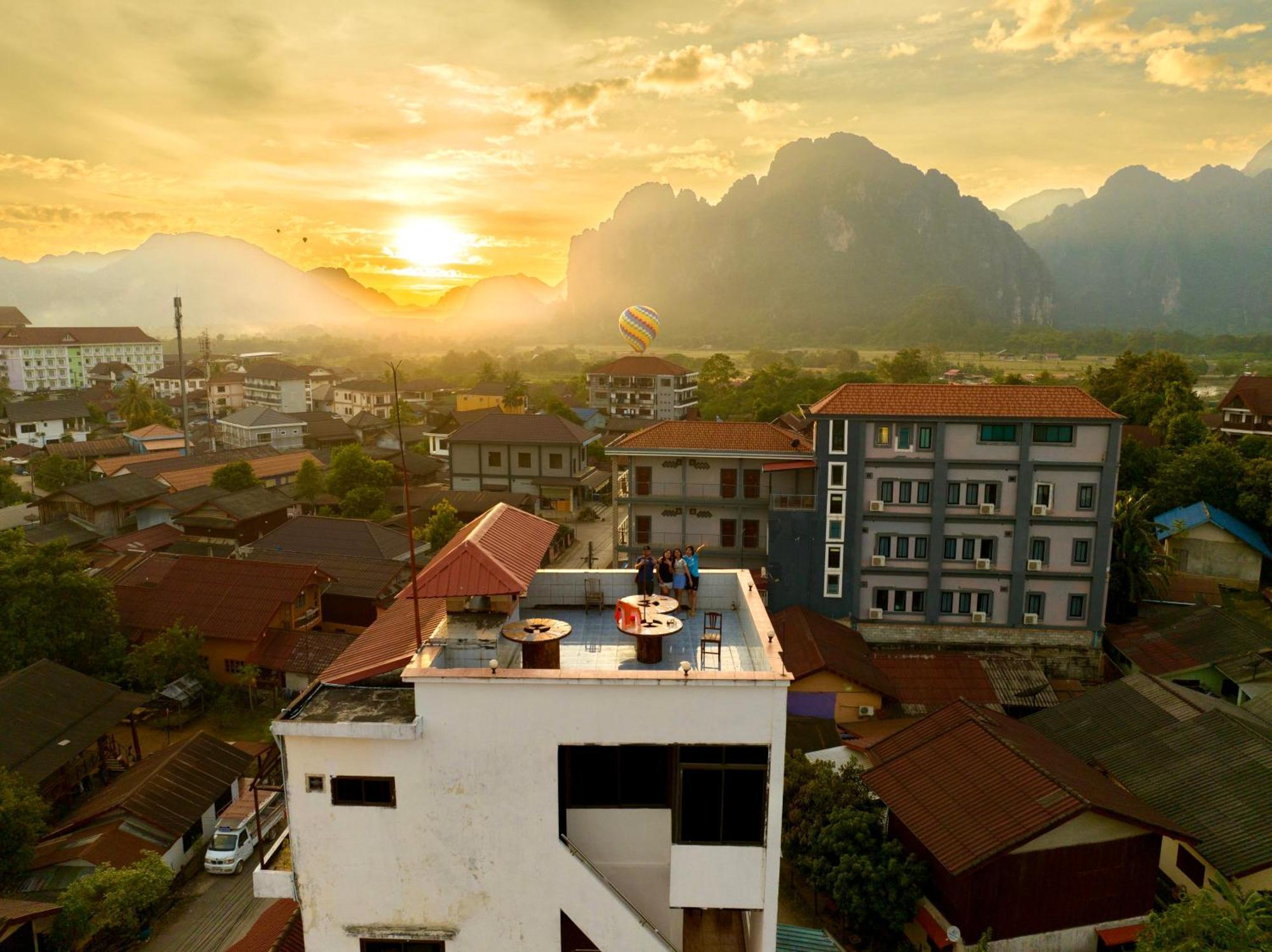 Easy Go Backpacker Hostel Vang Vieng Exterior foto