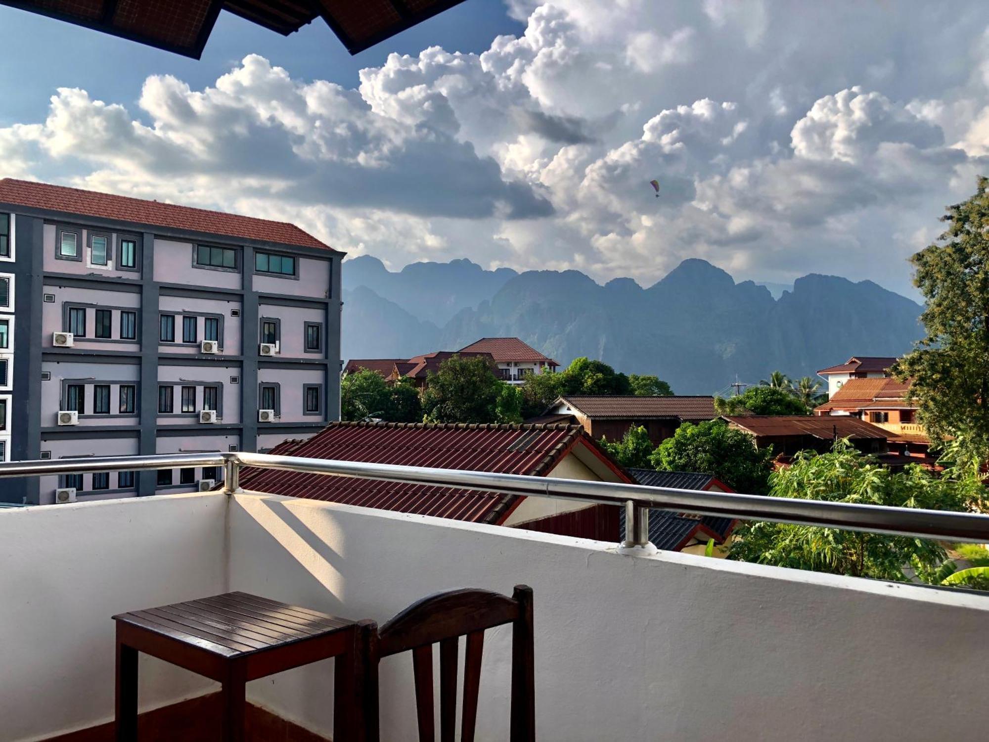 Easy Go Backpacker Hostel Vang Vieng Exterior foto
